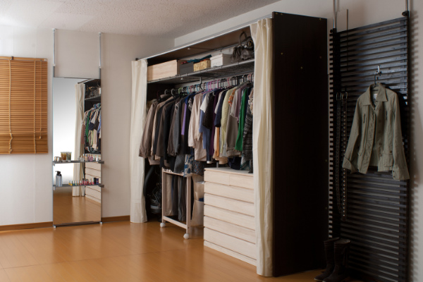 伸縮クローゼット 幅188-305cm ハンガーラック 上棚・カーテン付 日本