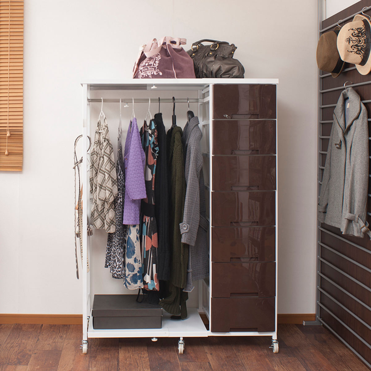 収納ケース ハンガー付きプラスチックチェスト 引き出し 7段 高さ141cm