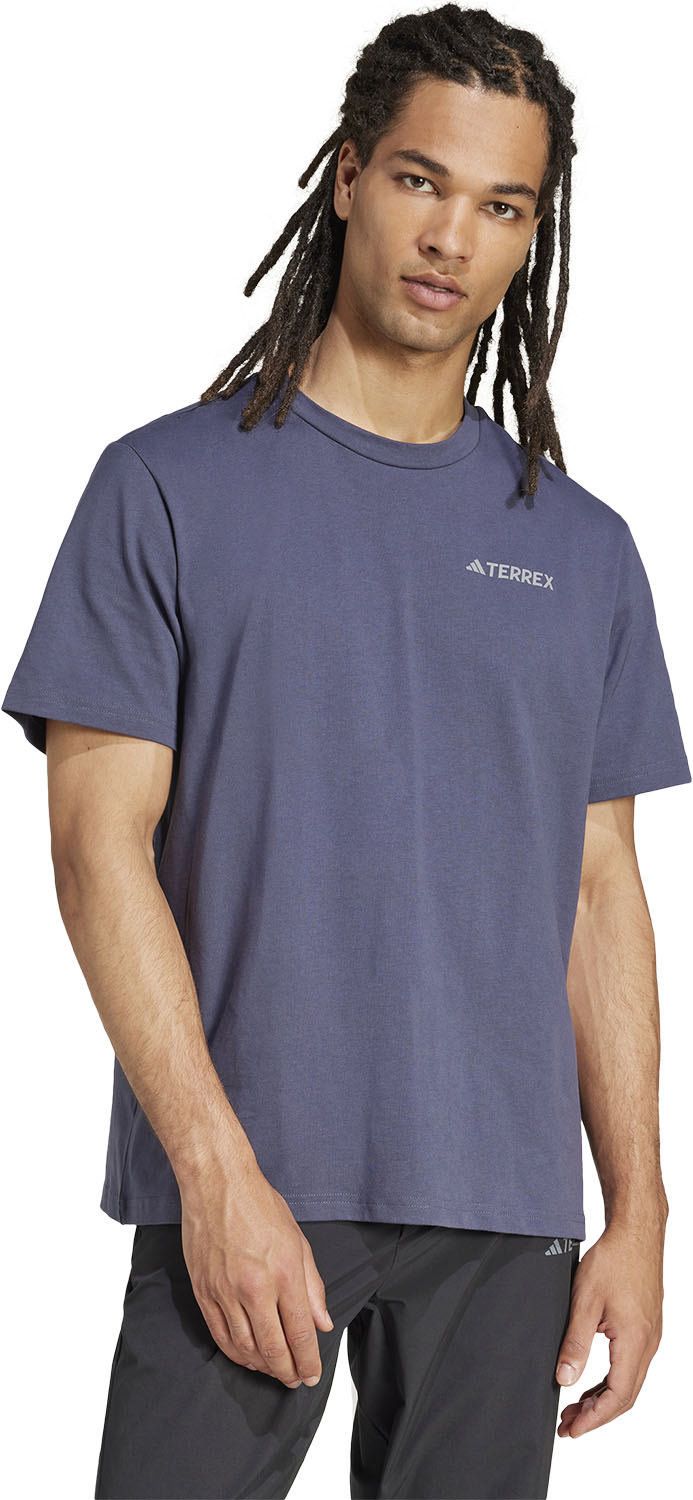 adidas ポリジン グラフィック半袖Tシャツ JI8309