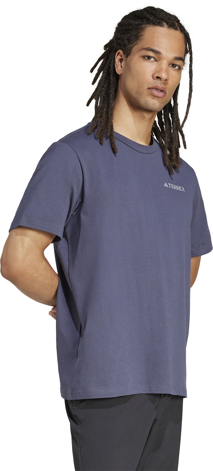 adidas ポリジン グラフィック半袖Tシャツ JI8309