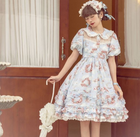 うさちゃん 小花柄ワンピース Little Plum 甘ロリ 半袖 ビジュー プリント 総柄 パフスリーブ ワンピースのみ ミディアム丈 ひざ丈 フレア リボン レース フリルの画像