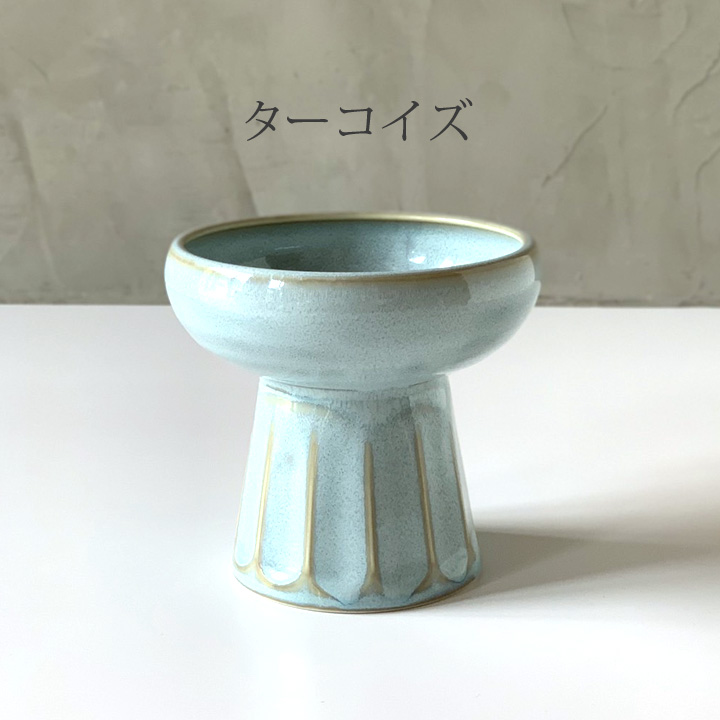 フードボール ペット用食器 4つの食器付き 木製と金属製、中 フードボール ペット用食器 4つの食器付き 木製と金属製、中