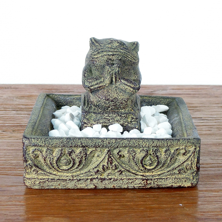 清朝後期　玉石彫刻　お香たて　民藝 清朝後期 玉石彫刻 お香たて 民藝 清朝後期 玉石彫刻 お香たて 民藝