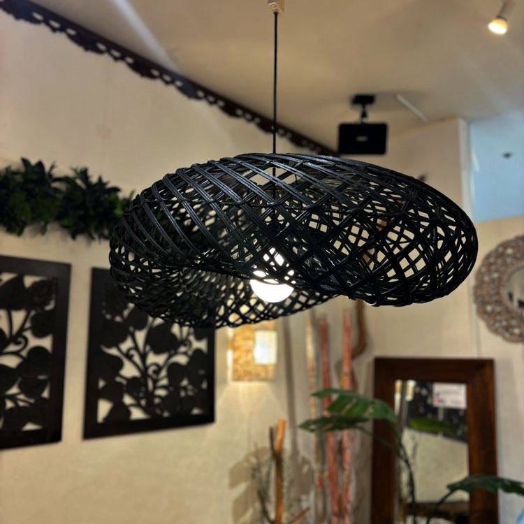 アジアン ランプ ライト バリ 照明 ランプシェイド ラタン 籐 ペンダントライト 天吊り LED 照明器具 電球対応 カウボーイランプ ...