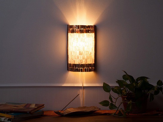 shell-wall-lamp_s01_sm.jpg