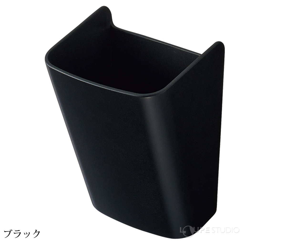 ブラック