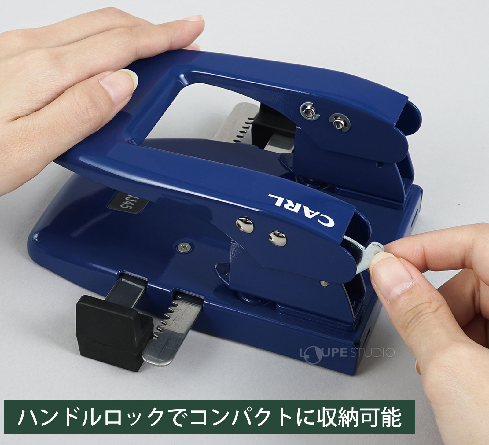 ハンドルロックでコンパクトに収納可能 