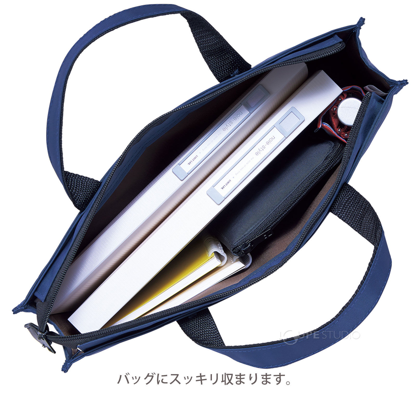 バッグにスッキリ収まります。 