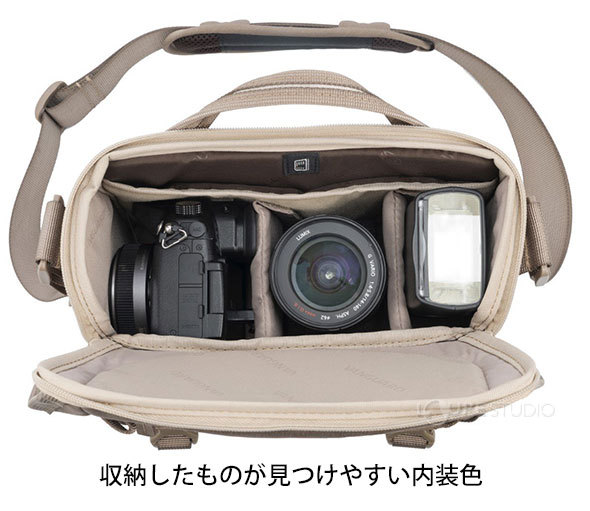 収納したものが見つけやすい内装色 