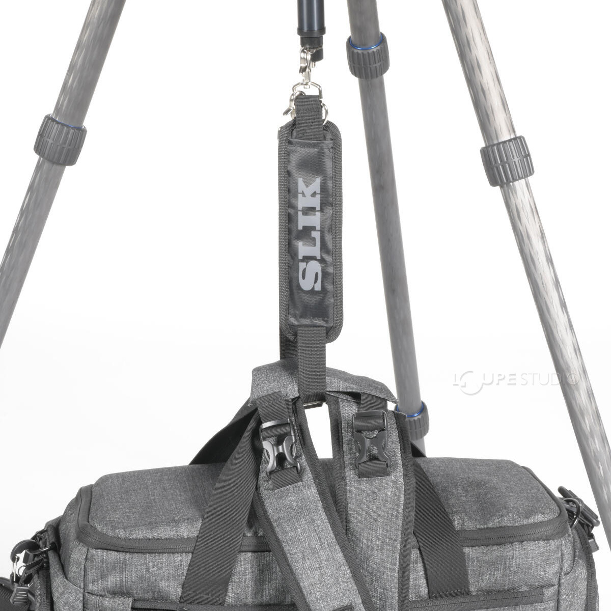 新考案の三脚ストラップ(付属) 