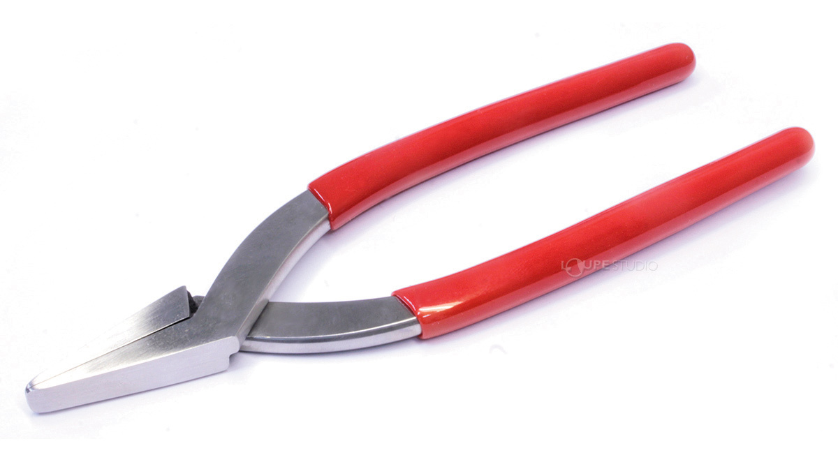 フック先端の調整用ヤットコ 