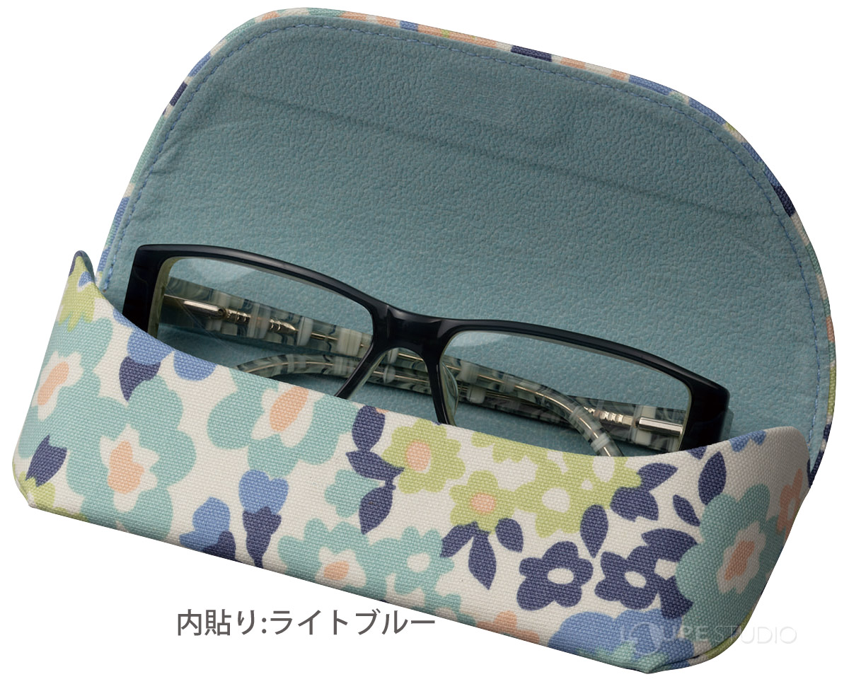 内貼り:ライトブルー 