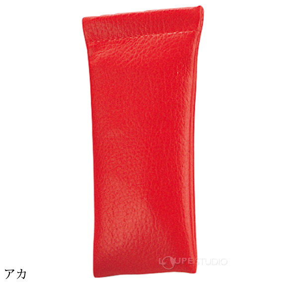 アカ