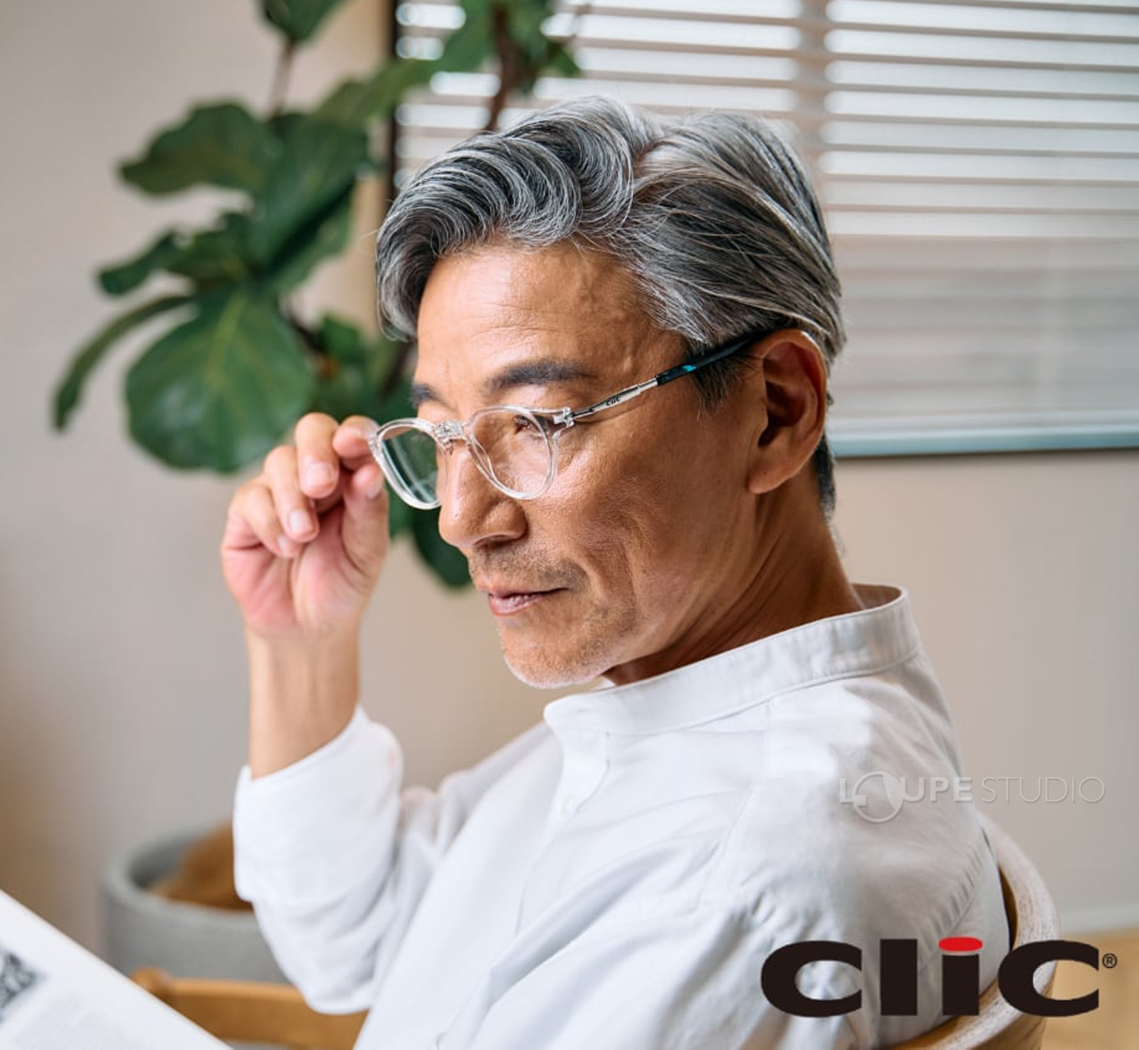 クリアー/ブルーデミ