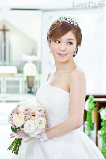ティアラ　ウエディング　ブライダル　結婚式
