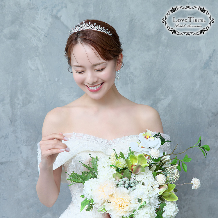 ティアラ　ウエディング　ブライダル　結婚式