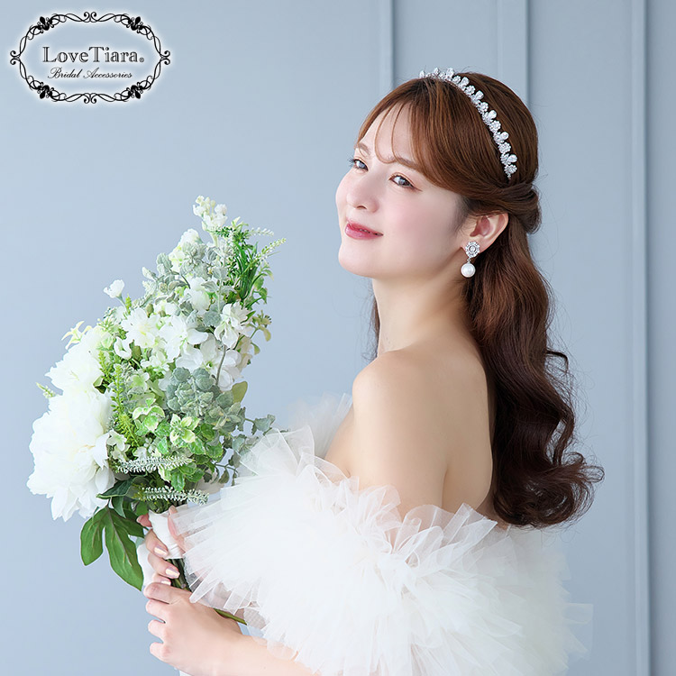ティアラ　ウエディング　ブライダル　結婚式