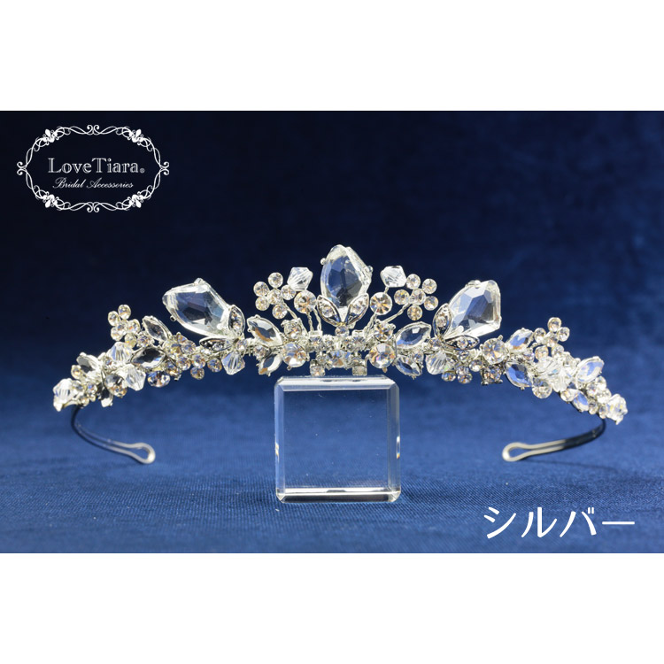 ティアラ　イヤリング　ウエディング　ブライダル　結婚式