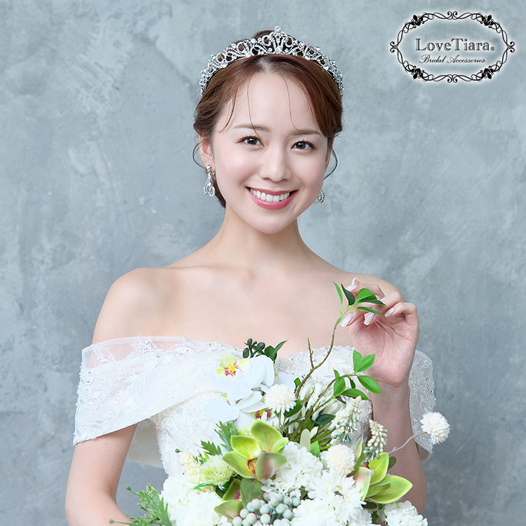 ティアラ　ウエディング　ブライダル　結婚式