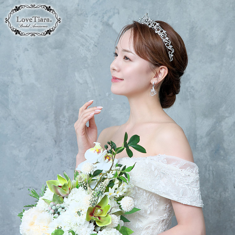ティアラ　ウエディング　ブライダル　結婚式