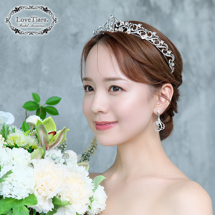 ティアラ　ウエディング　ブライダル　結婚式