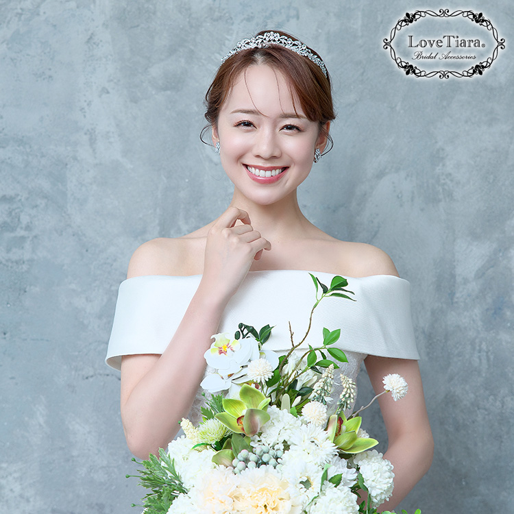 ティアラ　ウエディング　ブライダル　結婚式