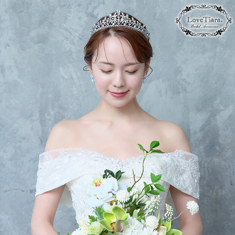 ティアラ　ウエディング　ブライダル　結婚式