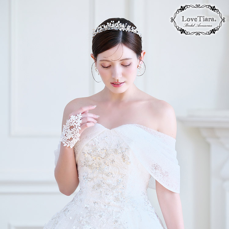 ティアラ　ウエディング　ブライダル　結婚式