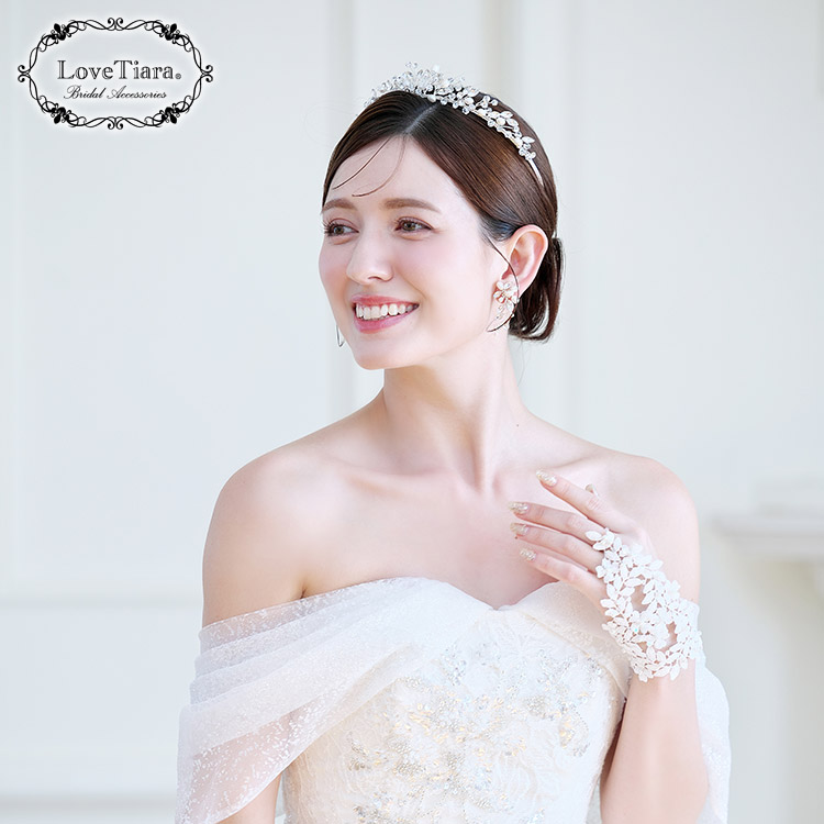 ティアラ　ウエディング　ブライダル　結婚式