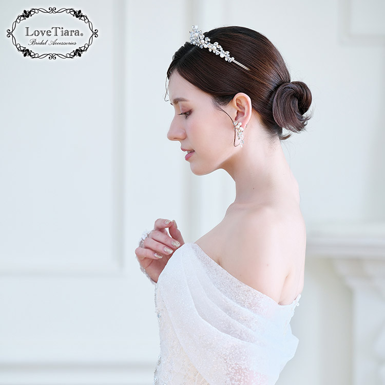 ティアラ　ウエディング　ブライダル　結婚式