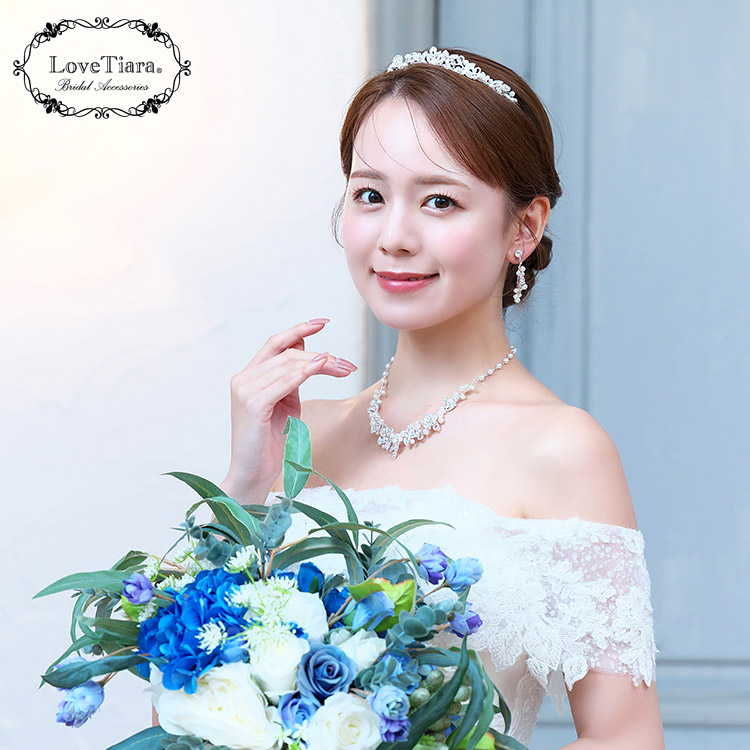 ティアラ　ウエディング　ブライダル　結婚式