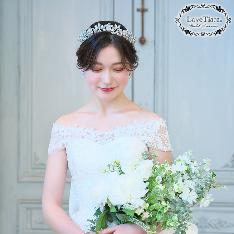 ティアラ　ウエディング　ブライダル　結婚式
