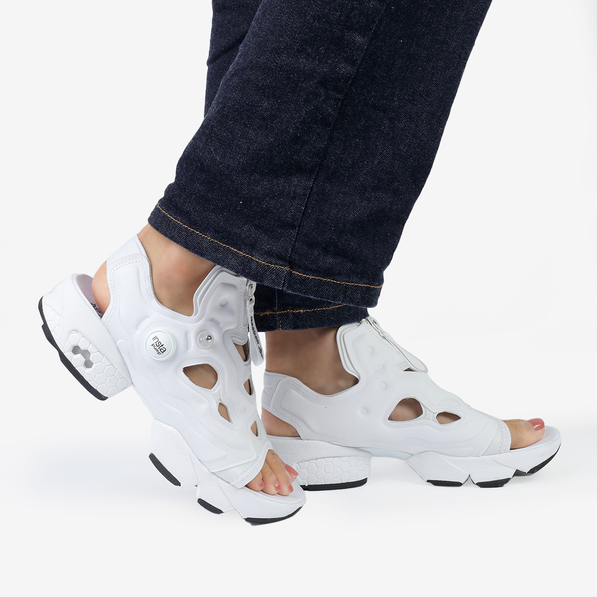 Reebok INSTAPUMP FURY SANDAL ZIP リーボック インスタポンプ