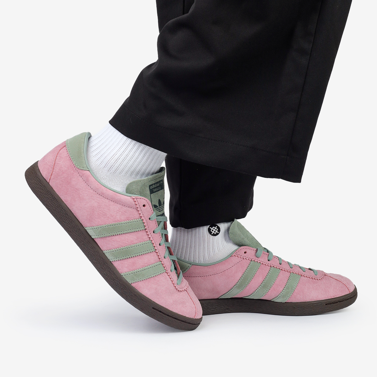 アディダス　タバコ　ピンク　24㎝ スニーカー アディダス adidas タバコ ピンク 桃 JR2741 メンズ
