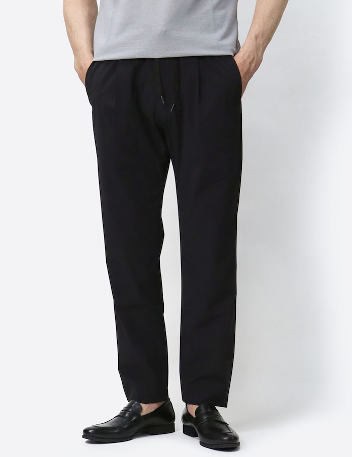 新品同様　HERNO ヘルノ　FUNCTIONAL WARDROBE 超軽量撥水 ヘルノ / HERNO / ファンクショナルワードローブ / FUNCTIONAL