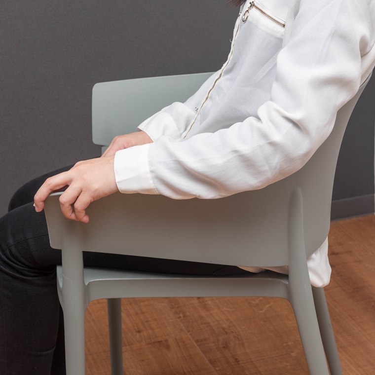 チェア ミーティングチェア/樹脂製/１脚/幅56.5 座面高46 |  | 21