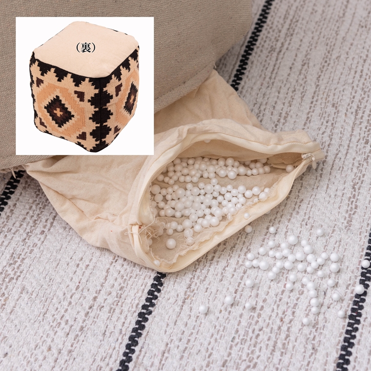 クッション スツール プフ/キリム エスニック柄/発泡ビーズ/キューブ 幅30 厚さ30 |  | 24