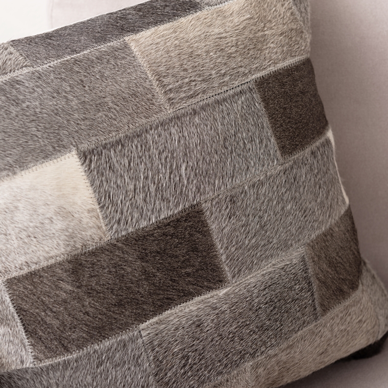 クッション 本革/１個/45×45 厚さ16 |  | 17