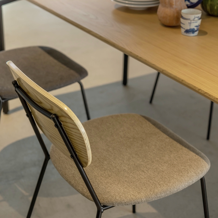 チェア ミーティングチェア/１脚/幅48 座面高46 |  | 12