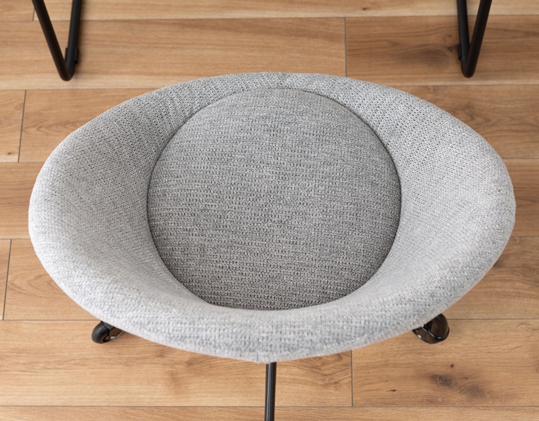 チェア ワークチェア/昇降・回転式/１脚/幅62 座面高44-50 |  | 18