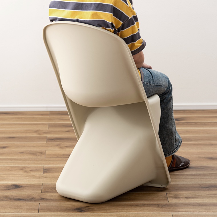 チェア ロビーチェア ミーティングチェア/樹脂製 スタッキング/１脚/幅52 座面高46 |  | 18