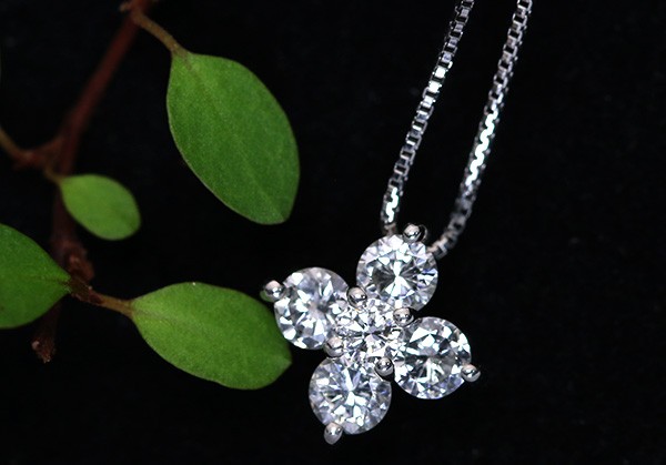 ダイヤモンド0.40ct ネックレス K18 PG WG 18金（PT対応可） 4石