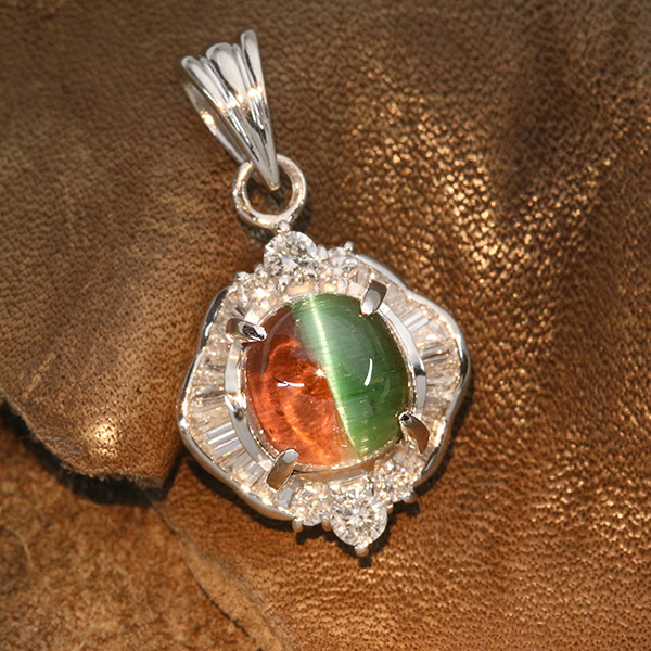 バイカラー トルマリンキャッツアイ ペンダントトップ 3.89ct PT900