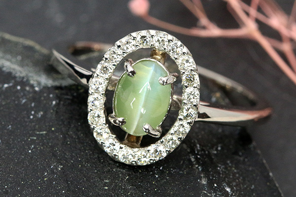 在庫一掃】 クリソベリルキャッツアイ デザインリング 13号 Pt900 【中古】 