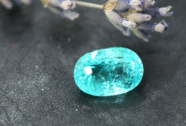 モザンビーク産 パライバトルマリン 3.702ct loose ルース/裸石 貫録の 