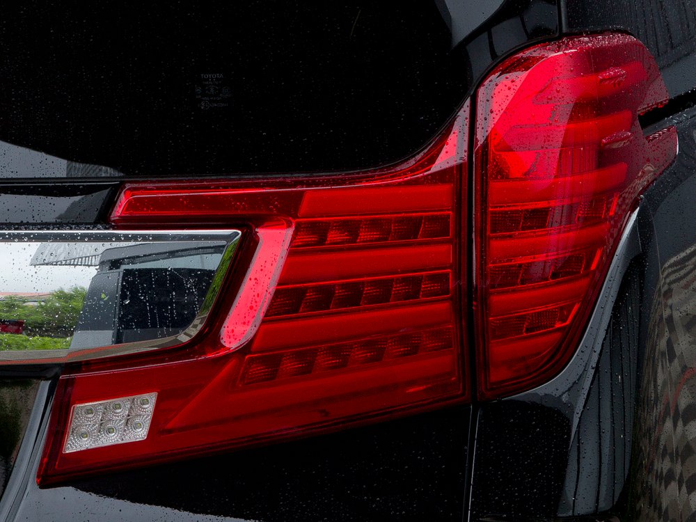 ヴァレンティ（VALENTI） トヨタ 30ヴェルファイア 前期 ジュエル LED