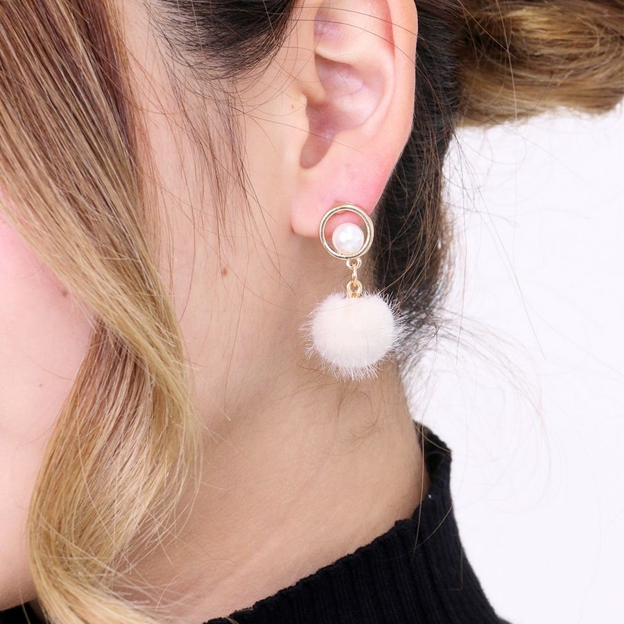 LUPIS（ルピス） ピアス レディース ファー ファーボール パール