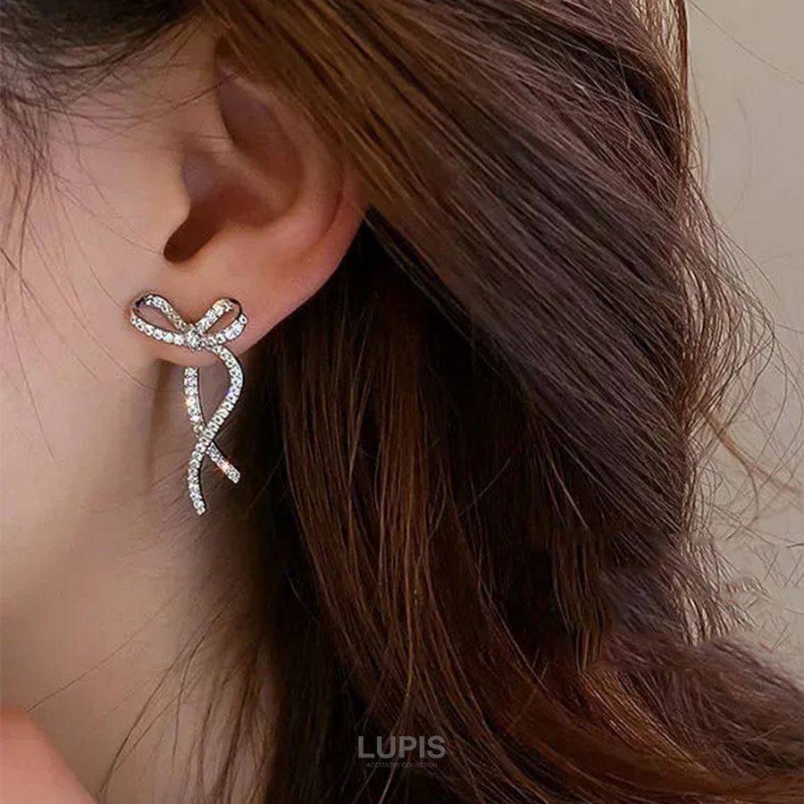 LUPIS（ルピス） ピアス リボン キラキラ パヴェ バックキャッチ 上品