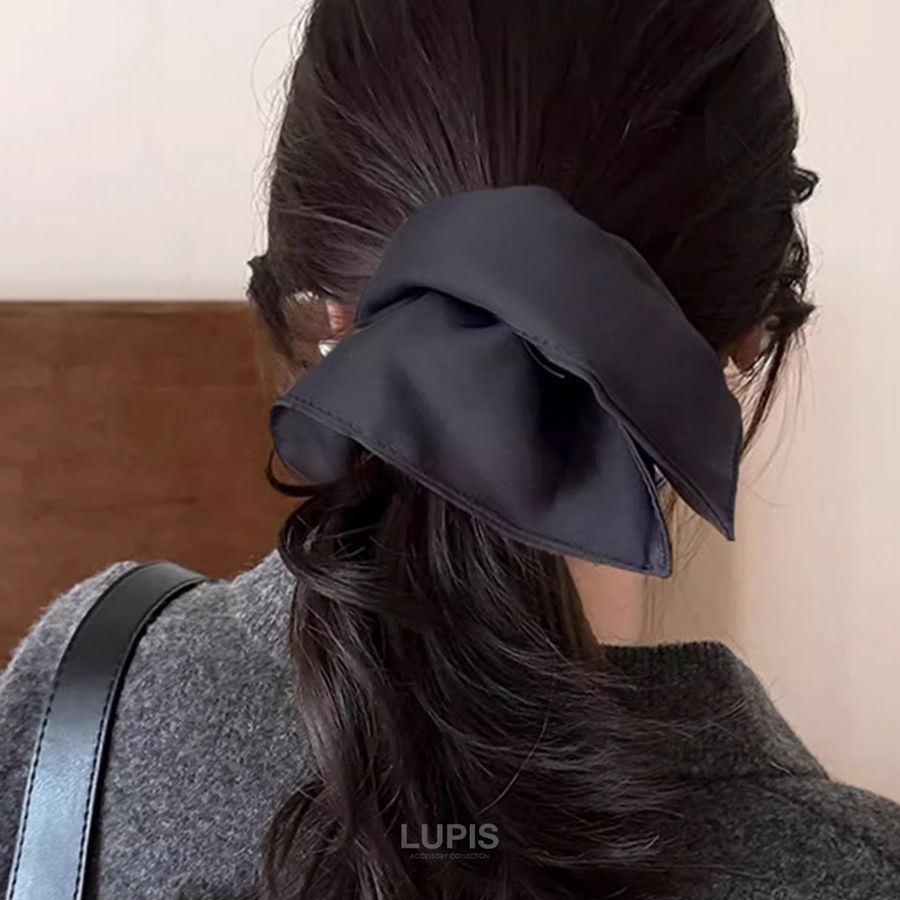 LUPIS（ルピス） ヘアアクセサリー シュシュ 大きめ 黒 フリル