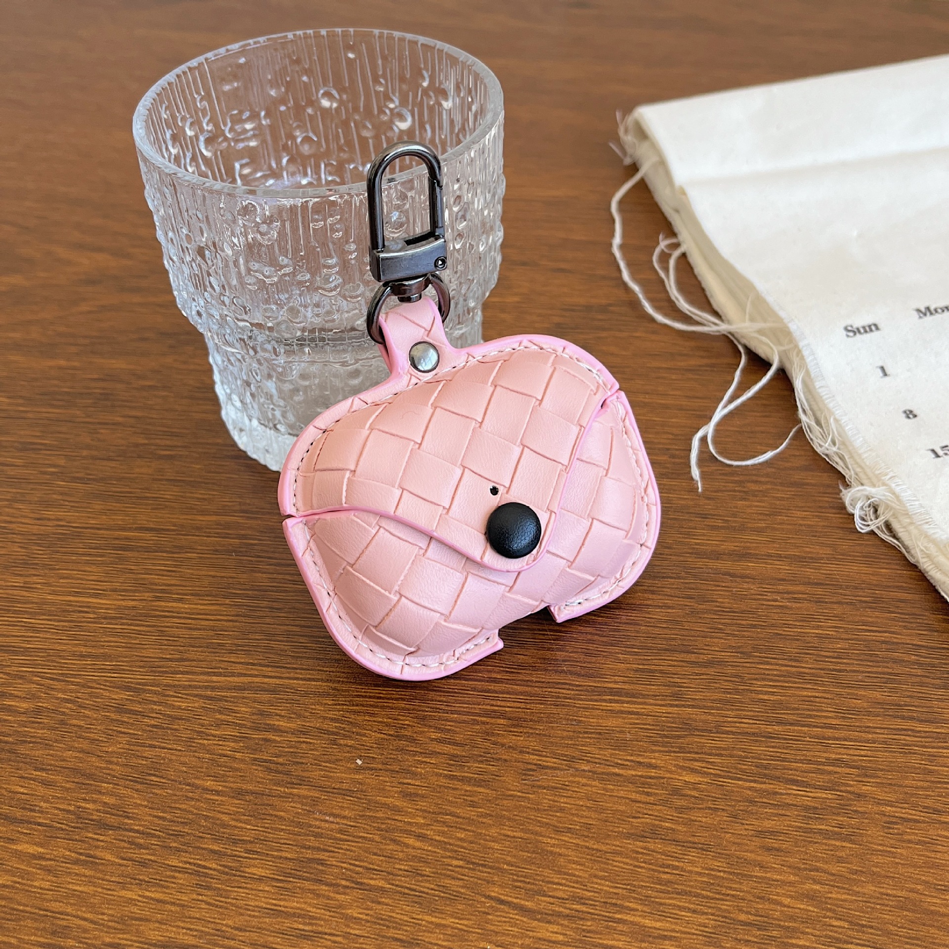 編み込み レザー AirPods Pro 第3世代 第4世代 ケース カラビナ付き